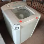 LOTE 527 - 01 MÁQUINA DE LAVAR ROUPAS ELECTROLUX 09KG. (NO ESTADO) ATENÇÃO! FAZER A VISITAÇÃO ANTES DE ARREMATAR, NÃO SABEMOS SE FUNCIONA. LEILÃO NÃO TEM GARANTIA E NEM DEVOLUÇÃO, SUJEITO A POSSÍVEIS AVARIAS VISÍVEIS/OCULTAS E/OU AUSÊNCIA DE COMPONENTES.