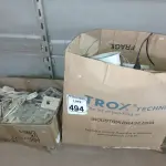 LOTE 494 - 01 LOTE C/GRANDE QUANTIDADE DE LUMINÁRIAS E MATERIAIS DIVERSOS. (NO ESTADO) ATENÇÃO! FAZER A VISITAÇÃO ANTES DE ARREMATAR, NÃO SABEMOS SE FUNCIONA. LEILÃO NÃO TEM GARANTIA E NEM DEVOLUÇÃO, SUJEITO A POSSÍVEIS AVARIAS VISÍVEIS/OCULTAS E/OU AUSÊNCIA DE COMPONENTES.