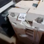 LOTE 439 - 01 COPIADORA MULTIFUNCIONAL MODELO WORKCENTER PRO 423. (NO ESTADO) ATENÇÃO! FAZER A VISITAÇÃO ANTES DE ARREMATAR, NÃO SABEMOS SE FUNCIONA. LEILÃO NÃO TEM GARANTIA E NEM DEVOLUÇÃO, SUJEITO A POSSÍVEIS AVARIAS VISÍVEIS/OCULTAS E/OU AUSÊNCIA DE COMPONENTES.