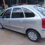 LOTE 011 - 01 CITROEN XSARA PICASSO II16GLXF ALCOOL/GASOLINA, NA COR PRATA, ANO 2010/2011.TODOS OS DOCUMENTOS DE 2024 PAGOS. (NO ESTADO)