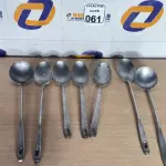 LOTE 061 - 05 COLHERES EM ALUMÍNIO E 02 CONCHAS. (NO ESTADO) ATENÇÃO! FAZER A VISITAÇÃO ANTES DE ARREMATAR, NÃO SABEMOS SE FUNCIONA. LEILÃO NÃO TEM GARANTIA E NEM DEVOLUÇÃO, SUJEITO A POSSÍVEIS AVARIAS VISÍVEIS/OCULTAS E/OU AUSÊNCIA DE COMPONENTES.