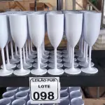 LOTE 098 - 30 TACAS EM PLÁSTICO PARA CHAMPANHEIRA COR BRANCA. (NO ESTADO) ATENÇÃO! FAZER A VISITAÇÃO ANTES DE ARREMATAR, NÃO SABEMOS SE FUNCIONA. LEILÃO NÃO TEM GARANTIA E NEM DEVOLUÇÃO, SUJEITO A POSSÍVEIS AVARIAS VISÍVEIS/OCULTAS E/OU AUSÊNCIA DE COMPONENTES.