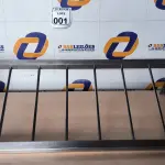 LOTE 001 - 01 PRATELEIRA DE PAREDE EM INOX VAZADA MEDINDO 1,00CM X 0,40CM. (NO ESTADO) ATENÇÃO! FAZER A VISITAÇÃO ANTES DE ARREMATAR, NÃO SABEMOS SE FUNCIONA. LEILÃO NÃO TEM GARANTIA E NEM DEVOLUÇÃO, SUJEITO A POSSÍVEIS AVARIAS VISÍVEIS/OCULTAS E/OU AUSÊNCIA DE COMPONENTES.