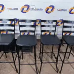 LOTE 181 - 01 LOTE COM 04 BANQUETAS ALTAS. (NO ESTADO) ATENÇÃO! FAZER A VISITAÇÃO ANTES DE ARREMATAR, NÃO SABEMOS SE FUNCIONA. LEILÃO NÃO TEM GARANTIA E NEM DEVOLUÇÃO, SUJEITO A POSSÍVEIS AVARIAS VISÍVEIS/OCULTAS E/OU AUSÊNCIA DE COMPONENTES.