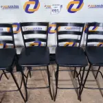 LOTE 091 - 04 BANQUETAS ALTAS. (NO ESTADO) ATENÇÃO! FAZER A VISITAÇÃO ANTES DE ARREMATAR, NÃO SABEMOS SE FUNCIONA. LEILÃO NÃO TEM GARANTIA E NEM DEVOLUÇÃO, SUJEITO A POSSÍVEIS AVARIAS VISÍVEIS/OCULTAS E/OU AUSÊNCIA DE COMPONENTES.