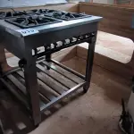 LOTE 019 - 01 FOGÃO EM INOX 04 BOCAS CHAMA DUPLA. (NO ESTADO) ATENÇÃO! FAZER A VISITAÇÃO ANTES DE ARREMATAR, NÃO SABEMOS SE FUNCIONA. LEILÃO NÃO TEM GARANTIA E NEM DEVOLUÇÃO, SUJEITO A POSSÍVEIS AVARIAS VISÍVEIS/OCULTAS E/OU AUSÊNCIA DE COMPONENTES.