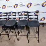 LOTE 182 - 04 BANQUETAS ALTAS. (NO ESTADO) ATENÇÃO! FAZER A VISITAÇÃO ANTES DE ARREMATAR, NÃO SABEMOS SE FUNCIONA. LEILÃO NÃO TEM GARANTIA E NEM DEVOLUÇÃO, SUJEITO A POSSÍVEIS AVARIAS VISÍVEIS/OCULTAS E/OU AUSÊNCIA DE COMPONENTES.