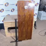 LOTE 178 - 01 MESA SUSPENSA EM MADEIRA PARA LANCHONETE 0,60CM X 1,65CM. (NO ESTADO) ATENÇÃO! FAZER A VISITAÇÃO ANTES DE ARREMATAR, NÃO SABEMOS SE FUNCIONA. LEILÃO NÃO TEM GARANTIA E NEM DEVOLUÇÃO, SUJEITO A POSSÍVEIS AVARIAS VISÍVEIS/OCULTAS E/OU AUSÊNCIA DE COMPONENTES.