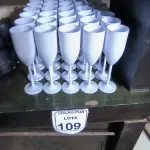 LOTE 109 - 30 TACAS EM PLÁSTICO PARA CHAMPANHEIRA COR BRANCA. (NO ESTADO) ATENÇÃO! FAZER A VISITAÇÃO ANTES DE ARREMATAR, NÃO SABEMOS SE FUNCIONA. LEILÃO NÃO TEM GARANTIA E NEM DEVOLUÇÃO, SUJEITO A POSSÍVEIS AVARIAS VISÍVEIS/OCULTAS E/OU AUSÊNCIA DE COMPONENTES.