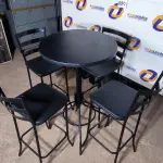 LOTE 050 - 01 MESA BISTRÔ COM 04 BANQUETAS ALTA. (NO ESTADO) ATENÇÃO! FAZER A VISITAÇÃO ANTES DE ARREMATAR, NÃO SABEMOS SE FUNCIONA. LEILÃO NÃO TEM GARANTIA E NEM DEVOLUÇÃO, SUJEITO A POSSÍVEIS AVARIAS VISÍVEIS/OCULTAS E/OU AUSÊNCIA DE COMPONENTES.