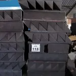LOTE 113 - 30 PLACAS DE ESPUMAS DE PROTEÇÃO ACÚSTICA (NO ESTADO) ATENÇÃO! FAZER A VISITAÇÃO ANTES DE ARREMATAR, NÃO SABEMOS SE FUNCIONA. LEILÃO NÃO TEM GARANTIA E NEM DEVOLUÇÃO, SUJEITO A POSSÍVEIS AVARIAS VISÍVEIS/OCULTAS E/OU AUSÊNCIA DE COMPONENTES.