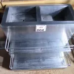 LOTE 004 - 01 ARMÁRIO EM INOX COM 02 CUBAS TIPO DEGRAU. (NO ESTADO) ATENÇÃO! FAZER A VISITAÇÃO ANTES DE ARREMATAR, NÃO SABEMOS SE FUNCIONA. LEILÃO NÃO TEM GARANTIA E NEM DEVOLUÇÃO, SUJEITO A POSSÍVEIS AVARIAS VISÍVEIS/OCULTAS E/OU AUSÊNCIA DE COMPONENTES.
