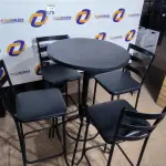 LOTE 070 - 01 MESA BISTRÔ COM 04 BANQUETAS ALTA. (NO ESTADO) ATENÇÃO! FAZER A VISITAÇÃO ANTES DE ARREMATAR, NÃO SABEMOS SE FUNCIONA. LEILÃO NÃO TEM GARANTIA E NEM DEVOLUÇÃO, SUJEITO A POSSÍVEIS AVARIAS VISÍVEIS/OCULTAS E/OU AUSÊNCIA DE COMPONENTES.