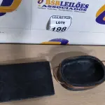 LOTE 198 - 01 TÁBUA DE PEDRA E 01 TRAVESSA DE PEDRA. (NO ESTADO) ATENÇÃO! FAZER A VISITAÇÃO ANTES DE ARREMATAR, NÃO SABEMOS SE FUNCIONA. LEILÃO NÃO TEM GARANTIA E NEM DEVOLUÇÃO, SUJEITO A POSSÍVEIS AVARIAS VISÍVEIS/OCULTAS E/OU AUSÊNCIA DE COMPONENTES.