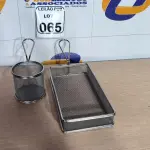 LOTE 065 - 02 CESTAS PARA ALIMENTOS. (NO ESTADO) ATENÇÃO! FAZER A VISITAÇÃO ANTES DE ARREMATAR, NÃO SABEMOS SE FUNCIONA. LEILÃO NÃO TEM GARANTIA E NEM DEVOLUÇÃO, SUJEITO A POSSÍVEIS AVARIAS VISÍVEIS/OCULTAS E/OU AUSÊNCIA DE COMPONENTES.