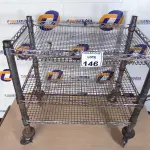 LOTE 146 - 01 CARRINHO EM INOX 03 PRATELEIRAS. (NO ESTADO) ATENÇÃO! FAZER A VISITAÇÃO ANTES DE ARREMATAR, NÃO SABEMOS SE FUNCIONA. LEILÃO NÃO TEM GARANTIA E NEM DEVOLUÇÃO, SUJEITO A POSSÍVEIS AVARIAS VISÍVEIS/OCULTAS E/OU AUSÊNCIA DE COMPONENTES.