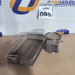 LOTE 095 - 02 CESTAS PARA ALIMENTOS. (NO ESTADO) ATENÇÃO! FAZER A VISITAÇÃO ANTES DE ARREMATAR, NÃO SABEMOS SE FUNCIONA. LEILÃO NÃO TEM GARANTIA E NEM DEVOLUÇÃO, SUJEITO A POSSÍVEIS AVARIAS VISÍVEIS/OCULTAS E/OU AUSÊNCIA DE COMPONENTES.
