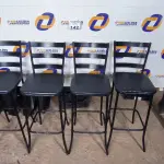 LOTE 142 - 04 BANQUETAS ALTAS. (NO ESTADO) ATENÇÃO! FAZER A VISITAÇÃO ANTES DE ARREMATAR, NÃO SABEMOS SE FUNCIONA. LEILÃO NÃO TEM GARANTIA E NEM DEVOLUÇÃO, SUJEITO A POSSÍVEIS AVARIAS VISÍVEIS/OCULTAS E/OU AUSÊNCIA DE COMPONENTES.