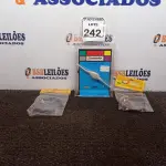 LOTE 242 - 01 CAIXA C/GRANDE QUANTIDADE DE CABOS E FONTES. (NO ESTADO) ATENÇÃO! FAZER A VISITAÇÃO ANTES DE ARREMATAR, NÃO SABEMOS SE FUNCIONA. LEILÃO NÃO TEM GARANTIA E NEM DEVOLUÇÃO, SUJEITO A POSSÍVEIS AVARIAS VISÍVEIS/OCULTAS E/OU AUSÊNCIA DE COMPONENTES.
