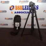 LOTE 158 - 01 TRIPÉ P/ CÂMERA FOTOGRÁFICA MARCA TOMATE. (NO ESTADO) ATENÇÃO! FAZER A VISITAÇÃO ANTES DE ARREMATAR, NÃO SABEMOS SE FUNCIONA. LEILÃO NÃO TEM GARANTIA E NEM DEVOLUÇÃO, SUJEITO A POSSÍVEIS AVARIAS VISÍVEIS/OCULTAS E/OU AUSÊNCIA DE COMPONENTES.