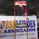 LOTE 220 - 02 EXPOSITORES DE FERRO(NOVO). (NO ESTADO) ATENÇÃO! FAZER A VISITAÇÃO ANTES DE ARREMATAR, NÃO SABEMOS SE FUNCIONA. LEILÃO NÃO TEM GARANTIA E NEM DEVOLUÇÃO, SUJEITO A POSSÍVEIS AVARIAS VISÍVEIS/OCULTAS E/OU AUSÊNCIA DE COMPONENTES.