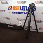 LOTE 275 - 01 TRIPÉ P/ CÂMERA FOTOGRÁFICA MARCA TOMATE. (NO ESTADO) ATENÇÃO! FAZER A VISITAÇÃO ANTES DE ARREMATAR, NÃO SABEMOS SE FUNCIONA. LEILÃO NÃO TEM GARANTIA E NEM DEVOLUÇÃO, SUJEITO A POSSÍVEIS AVARIAS VISÍVEIS/OCULTAS E/OU AUSÊNCIA DE COMPONENTES.