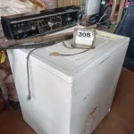 LOTE 308 - 01 MÁQUINA DE LAVAR 12KG MARCA LADY KENMORE 110V. (NO ESTADO) ATENÇÃO! FAZER A VISITAÇÃO ANTES DE ARREMATAR, NÃO SABEMOS SE FUNCIONA. LEILÃO NÃO TEM GARANTIA E NEM DEVOLUÇÃO, SUJEITO A POSSÍVEIS AVARIAS VISÍVEIS/OCULTAS E/OU AUSÊNCIA DE COMPONENTES.