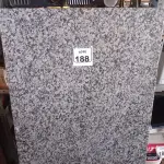 LOTE 188 - 01 PEDRA EM MÁRMORE 1.40X80CM. (NO ESTADO) ATENÇÃO! FAZER A VISITAÇÃO ANTES DE ARREMATAR, NÃO SABEMOS SE FUNCIONA. LEILÃO NÃO TEM GARANTIA E NEM DEVOLUÇÃO, SUJEITO A POSSÍVEIS AVARIAS VISÍVEIS/OCULTAS E/OU AUSÊNCIA DE COMPONENTES.
