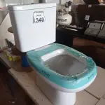 LOTE 340 - 01 VASO SANITÁRIO C/CAIXA ACOPLADA MARCA DECA(NOVO). (NO ESTADO) ATENÇÃO! FAZER A VISITAÇÃO ANTES DE ARREMATAR, NÃO SABEMOS SE FUNCIONA. LEILÃO NÃO TEM GARANTIA E NEM DEVOLUÇÃO, SUJEITO A POSSÍVEIS AVARIAS VISÍVEIS/OCULTAS E/OU AUSÊNCIA DE COMPONENTES.