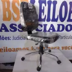 LOTE 218 - 01 CADEIRA DE ESCRITÓRIO C/BASE GIRATÓRIA NA COR PRETA. (NO ESTADO) ATENÇÃO! FAZER A VISITAÇÃO ANTES DE ARREMATAR, NÃO SABEMOS SE FUNCIONA. LEILÃO NÃO TEM GARANTIA E NEM DEVOLUÇÃO, SUJEITO A POSSÍVEIS AVARIAS VISÍVEIS/OCULTAS E/OU AUSÊNCIA DE COMPONENTES.