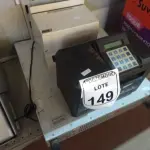 LOTE 149 - 01 ESTABILIZADOR, 02 PROTOCOLADORAS DE DOCUMENTO. (NO ESTADO) ATENÇÃO! FAZER A VISITAÇÃO ANTES DE ARREMATAR, NÃO SABEMOS SE FUNCIONA. LEILÃO NÃO TEM GARANTIA E NEM DEVOLUÇÃO, SUJEITO A POSSÍVEIS AVARIAS VISÍVEIS/OCULTAS E/OU AUSÊNCIA DE COMPONENTES.