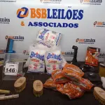 LOTE 146 - 01 LOTE C/DIVERSAS MANGUEIRAS P/FOGÃO, ESTOPAS, LÁPIS DE CARPINTEIRO E MATERIAIS DIVERSOS.  (NO ESTADO) ATENÇÃO! FAZER A VISITAÇÃO ANTES DE ARREMATAR, NÃO SABEMOS SE FUNCIONA. LEILÃO NÃO TEM GARANTIA E NEM DEVOLUÇÃO, SUJEITO A POSSÍVEIS AVARIAS VISÍVEIS/OCULTAS E/OU AUSÊNCIA DE COMPONENTES.