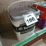 LOTE 166 - 01 BALDE DE TINTA BRANCO FOSCO MARCA SUVINIL 18L. (VALIDADE 09/2027)(NOVO) (NO ESTADO) ATENÇÃO! FAZER A VISITAÇÃO ANTES DE ARREMATAR, NÃO SABEMOS SE FUNCIONA. LEILÃO NÃO TEM GARANTIA E NEM DEVOLUÇÃO, SUJEITO A POSSÍVEIS AVARIAS VISÍVEIS/OCULTAS E/OU AUSÊNCIA DE COMPONENTES.