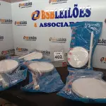 LOTE 402 - 05 CHUVEIROS DE PLÁSTICO MARCA HERC(NOVO) (NO ESTADO) ATENÇÃO! FAZER A VISITAÇÃO ANTES DE ARREMATAR, NÃO SABEMOS SE FUNCIONA. LEILÃO NÃO TEM GARANTIA E NEM DEVOLUÇÃO, SUJEITO A POSSÍVEIS AVARIAS VISÍVEIS/OCULTAS E/OU AUSÊNCIA DE COMPONENTES.