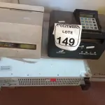 LOTE 149 - 01 ESTABILIZADOR, 02 PROTOCOLADORAS DE DOCUMENTO. (NO ESTADO) ATENÇÃO! FAZER A VISITAÇÃO ANTES DE ARREMATAR, NÃO SABEMOS SE FUNCIONA. LEILÃO NÃO TEM GARANTIA E NEM DEVOLUÇÃO, SUJEITO A POSSÍVEIS AVARIAS VISÍVEIS/OCULTAS E/OU AUSÊNCIA DE COMPONENTES.