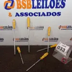 LOTE 033 - 06 CHAVES PHILIPS TAMANHOS DIVERSOS. (NO ESTADO) ATENÇÃO! FAZER A VISITAÇÃO ANTES DE ARREMATAR, NÃO SABEMOS SE FUNCIONA. LEILÃO NÃO TEM GARANTIA E NEM DEVOLUÇÃO, SUJEITO A POSSÍVEIS AVARIAS VISÍVEIS/OCULTAS E/OU AUSÊNCIA DE COMPONENTES.