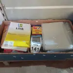 LOTE 141 - 01 LOTE C/DIVERSOS MATERIAIS P/ESCRITÓRIO. (NO ESTADO) ATENÇÃO! FAZER A VISITAÇÃO ANTES DE ARREMATAR, NÃO SABEMOS SE FUNCIONA. LEILÃO NÃO TEM GARANTIA E NEM DEVOLUÇÃO, SUJEITO A POSSÍVEIS AVARIAS VISÍVEIS/OCULTAS E/OU AUSÊNCIA DE COMPONENTES.
