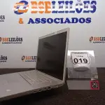 LOTE 019 - 01 MACBOOK PRO MARCA APPLE. (NO ESTADO) ATENÇÃO! FAZER A VISITAÇÃO ANTES DE ARREMATAR, NÃO SABEMOS SE FUNCIONA. LEILÃO NÃO TEM GARANTIA E NEM DEVOLUÇÃO, SUJEITO A POSSÍVEIS AVARIAS VISÍVEIS/OCULTAS E/OU AUSÊNCIA DE COMPONENTES.