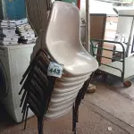 LOTE 443 - 10 CADEIRAS DE PLÁSTICO C/BASE DE FERRO. (NO ESTADO) ATENÇÃO! FAZER A VISITAÇÃO ANTES DE ARREMATAR, NÃO SABEMOS SE FUNCIONA. LEILÃO NÃO TEM GARANTIA E NEM DEVOLUÇÃO, SUJEITO A POSSÍVEIS AVARIAS VISÍVEIS/OCULTAS E/OU AUSÊNCIA DE COMPONENTES.
