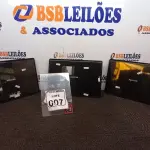 LOTE 007 - 03 NETBOOKS MARCA POSITIVO P/RETIRADA DE PEÇAS. (NO ESTADO) ATENÇÃO! FAZER A VISITAÇÃO ANTES DE ARREMATAR, NÃO SABEMOS SE FUNCIONA. LEILÃO NÃO TEM GARANTIA E NEM DEVOLUÇÃO, SUJEITO A POSSÍVEIS AVARIAS VISÍVEIS/OCULTAS E/OU AUSÊNCIA DE COMPONENTES.