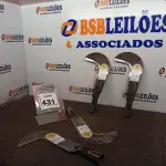 LOTE 431 - 04 FOICES ROÇADEIRAS S/CABO MARCA TRAMONTINA(NOVO). (NO ESTADO) ATENÇÃO! FAZER A VISITAÇÃO ANTES DE ARREMATAR, NÃO SABEMOS SE FUNCIONA. LEILÃO NÃO TEM GARANTIA E NEM DEVOLUÇÃO, SUJEITO A POSSÍVEIS AVARIAS VISÍVEIS/OCULTAS E/OU AUSÊNCIA DE COMPONENTES.