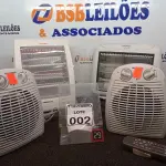 LOTE 002 - 04 AQUECEDORES PORTÁTEIS MARCAS E MODELOS DIVERSOS. (NO ESTADO) ATENÇÃO! FAZER A VISITAÇÃO ANTES DE ARREMATAR, NÃO SABEMOS SE FUNCIONA. LEILÃO NÃO TEM GARANTIA E NEM DEVOLUÇÃO, SUJEITO A POSSÍVEIS AVARIAS VISÍVEIS/OCULTAS E/OU AUSÊNCIA DE COMPONENTES.