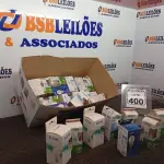 LOTE 400 - 01 LOTE C/VÁRIAS LÂMPADAS MARCAS E MODELOS DIVERSOS(NOVO). (NO ESTADO) ATENÇÃO! FAZER A VISITAÇÃO ANTES DE ARREMATAR, NÃO SABEMOS SE FUNCIONA. LEILÃO NÃO TEM GARANTIA E NEM DEVOLUÇÃO, SUJEITO A POSSÍVEIS AVARIAS VISÍVEIS/OCULTAS E/OU AUSÊNCIA DE COMPONENTES.