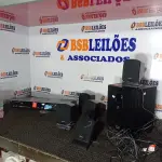 LOTE 257 - 01 HOME-THEATER MARCA PHILCO. (NO ESTADO) ATENÇÃO! FAZER A VISITAÇÃO ANTES DE ARREMATAR, NÃO SABEMOS SE FUNCIONA. LEILÃO NÃO TEM GARANTIA E NEM DEVOLUÇÃO, SUJEITO A POSSÍVEIS AVARIAS VISÍVEIS/OCULTAS E/OU AUSÊNCIA DE COMPONENTES.