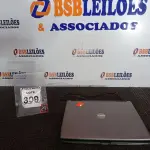 LOTE 309 - 01 NOTEBOOK MARCA DELL. (NO ESTADO) ATENÇÃO! FAZER A VISITAÇÃO ANTES DE ARREMATAR, NÃO SABEMOS SE FUNCIONA. LEILÃO NÃO TEM GARANTIA E NEM DEVOLUÇÃO, SUJEITO A POSSÍVEIS AVARIAS VISÍVEIS/OCULTAS E/OU AUSÊNCIA DE COMPONENTES.