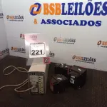 LOTE 221 - 01 NOBREAK E 03 TRANSFORMADORES DE ENERGIA MARCAS E MODELOS DIVERSOS. (NO ESTADO) ATENÇÃO! FAZER A VISITAÇÃO ANTES DE ARREMATAR, NÃO SABEMOS SE FUNCIONA. LEILÃO NÃO TEM GARANTIA E NEM DEVOLUÇÃO, SUJEITO A POSSÍVEIS AVARIAS VISÍVEIS/OCULTAS E/OU AUSÊNCIA DE COMPONENTES.