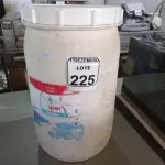 LOTE 225 - 01 TAMBOR COM PASTILHAS DE CLORO. (NO ESTADO) ATENÇÃO! FAZER A VISITAÇÃO ANTES DE ARREMATAR, NÃO SABEMOS SE FUNCIONA. LEILÃO NÃO TEM GARANTIA E NEM DEVOLUÇÃO, SUJEITO A POSSÍVEIS AVARIAS VISÍVEIS/OCULTAS E/OU AUSÊNCIA DE COMPONENTES.