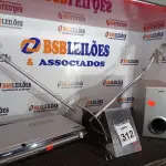 LOTE 312 - 01 HOME-THEATER MARCA SONY. (NO ESTADO) ATENÇÃO! FAZER A VISITAÇÃO ANTES DE ARREMATAR, NÃO SABEMOS SE FUNCIONA. LEILÃO NÃO TEM GARANTIA E NEM DEVOLUÇÃO, SUJEITO A POSSÍVEIS AVARIAS VISÍVEIS/OCULTAS E/OU AUSÊNCIA DE COMPONENTES.