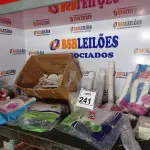 LOTE 241 - 01 LOTE C/VÁRIOS SIFÕES, LÂMPADAS E MATERIAIS DIVERSOS. (NO ESTADO) ATENÇÃO! FAZER A VISITAÇÃO ANTES DE ARREMATAR, NÃO SABEMOS SE FUNCIONA. LEILÃO NÃO TEM GARANTIA E NEM DEVOLUÇÃO, SUJEITO A POSSÍVEIS AVARIAS VISÍVEIS/OCULTAS E/OU AUSÊNCIA DE COMPONENTES.
