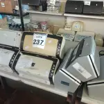 LOTE 237 - 09 SCANNER’S MARCA FUJITSU. (NO ESTADO) ATENÇÃO! FAZER A VISITAÇÃO ANTES DE ARREMATAR, NÃO SABEMOS SE FUNCIONA. LEILÃO NÃO TEM GARANTIA E NEM DEVOLUÇÃO, SUJEITO A POSSÍVEIS AVARIAS VISÍVEIS/OCULTAS E/OU AUSÊNCIA DE COMPONENTES.